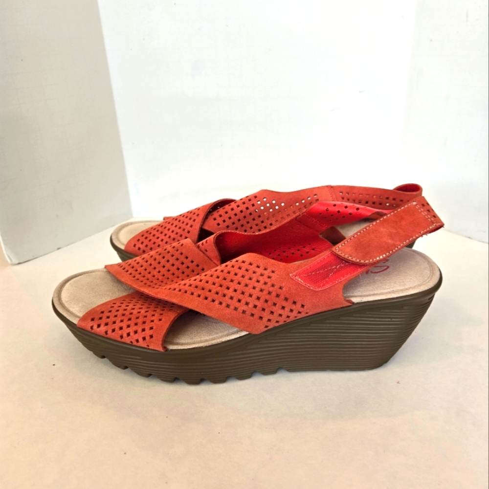 Skechers memory foam wedge suede leather sandals